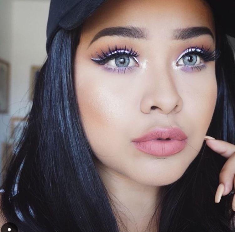 "Satin Gray" Contact Lens